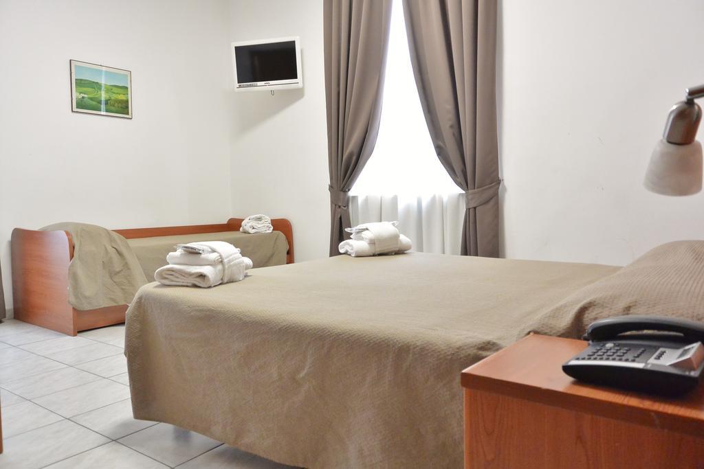 Hotel Trentina Milano Eksteriør billede