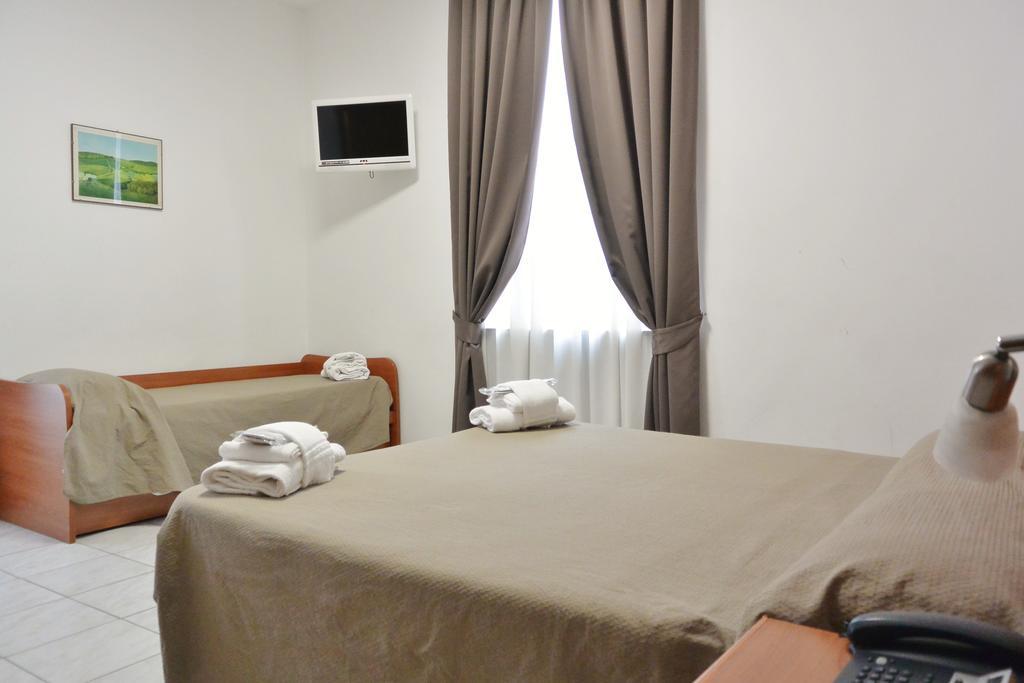 Hotel Trentina Milano Eksteriør billede