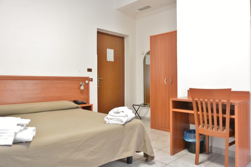 Hotel Trentina Milano Eksteriør billede
