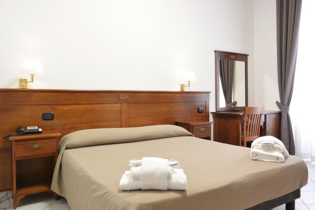 Hotel Trentina Milano Eksteriør billede