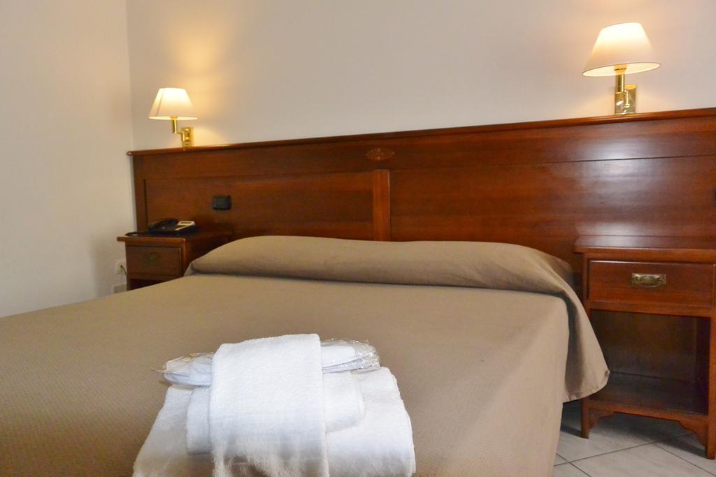 Hotel Trentina Milano Eksteriør billede