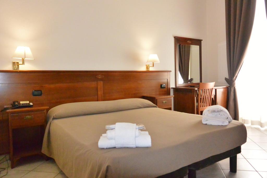 Hotel Trentina Milano Eksteriør billede